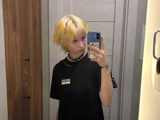 AdahCarpio cam model - 18 year old - photo 1