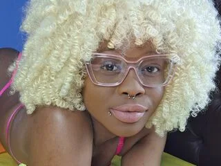 AkeliaHampson cam model - 33 year old - photo 1