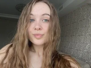 AlbertaClem cam model - 18 year old - photo 1
