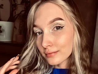 AlbinaFichtner cam model - 18 year old - photo 1