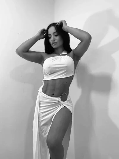AlexaTovar cam model - latina - photo 2