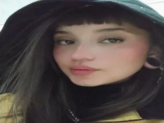AliceMorely cam model - 18 year old - photo 1