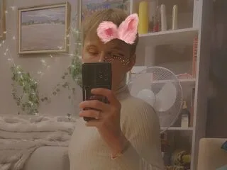 AlikWhite cam model - 22 year old - photo 1