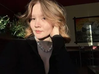 AliseBlade cam model - 18 year old - photo 1