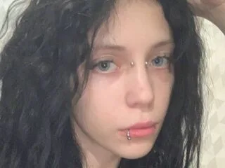 AmandaSherri cam model - 18 year old - photo 1