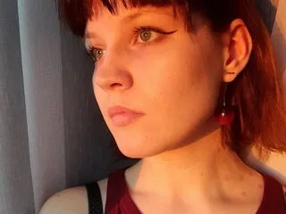 AmeliaRenova cam model - 18 year old - photo 1