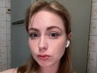 AmiNahha cam model - 19 year old - photo 1