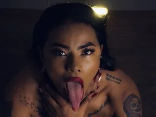 AnneRoa cam model - 25 year old - photo 1