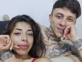AronAndKate cam model - 19 year old - photo 1