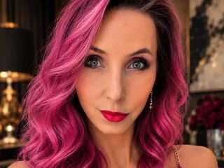 AvaNyra cam model - 33 year old - photo 1