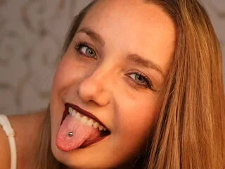 BelleCox cam model - 24 year old - photo 1