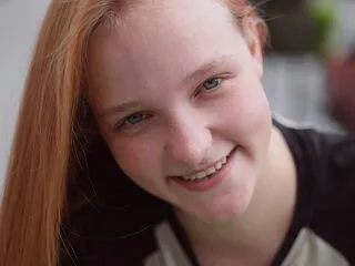 BloomWin cam model - 18 year old - photo 1