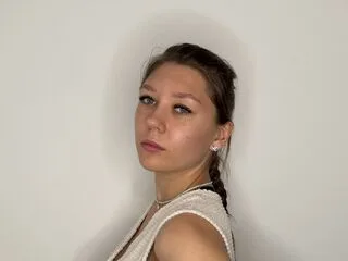 BrigetteDifranco cam model - 18 year old - photo 1