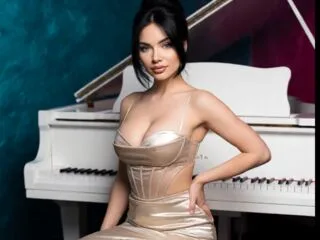 CaitlynEva cam model - 30 year old - photo 9