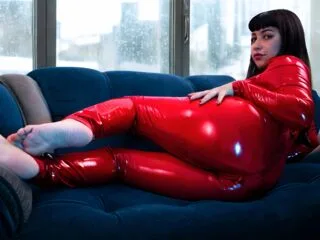 CarlaPhoenix cam model - 28 year old - photo 1