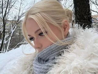 CatheyHolien cam model - 18 year old - photo 1