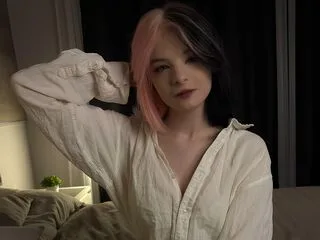 ClaudineKrentz cam model - 18 year old - photo 1