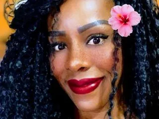 DayraHupson cam model - 43 year old - photo 1