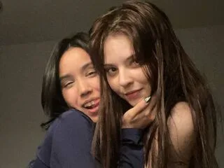 DebAndCaitlin cam model - 19 year old - photo 1