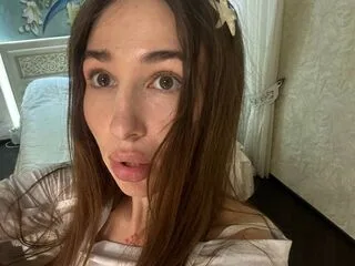Deisee cam model - 21 year old - photo 1