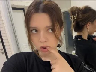 DevonaChurchey cam model - 18 year old - photo 1