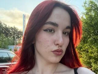 EleanorHoesing cam model - 18 year old - photo 1