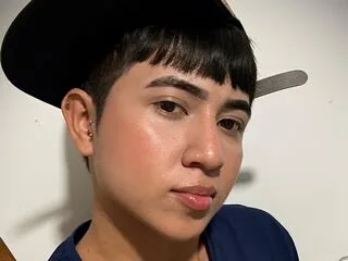 ElianGray cam model - 18 year old - photo 1