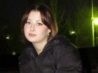 ElizabethGrochma cam model - 18 year old - photo 1