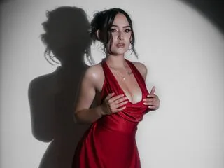 EmilyWinsly cam model - brunette hair - photo 3