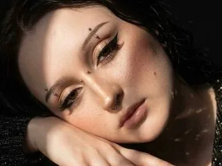 EmmaBlissa cam model - 20 year old - photo 1