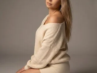 EmmaRobertson cam model - 39 year old - photo 1