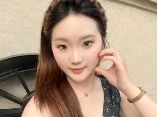 EmmaWei cam model - 18 year old - photo 1