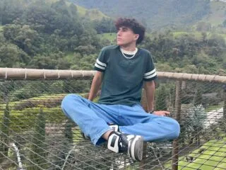 FelipeArias cam model - 20 year old - photo 1