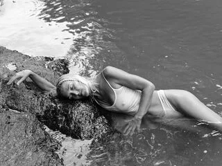 GinaKurt cam model - white - photo 2