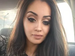 GiuliaLarry cam model - 25 year old - photo 5