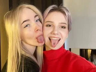 GladysAndDarel cam model - 19 year old - photo 1