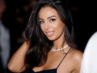 Hayley cam model - 35 year old - photo 1