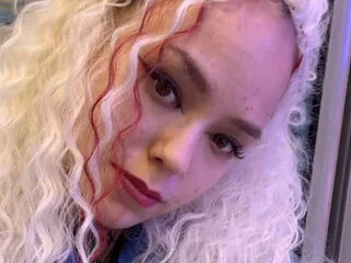 HesavaLara cam model - 18 year old - photo 1