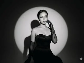 HolyAngelica cam model - asian - photo 2