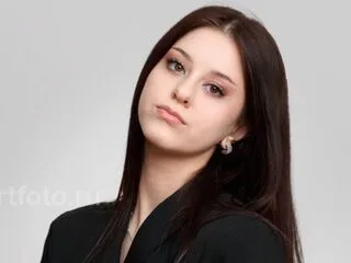 IndiraJacquem cam model - 18 year old - photo 1