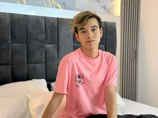 IronDante cam model - 22 year old - photo 1