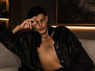 IzanDupond cam model - 30 year old - photo 1