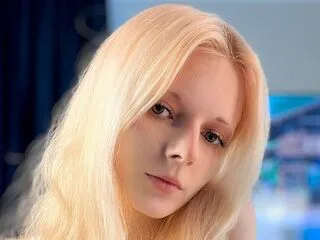 JaunitaHereth cam model - white - photo 2