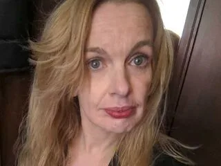 JenniferGoulet cam model - 46 year old - photo 1