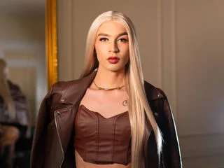 JulietaGharca cam model - 29 year old - photo 1