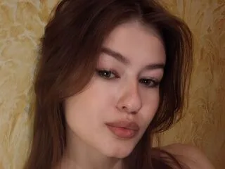 KarenFalknar cam model - 18 year old - photo 1