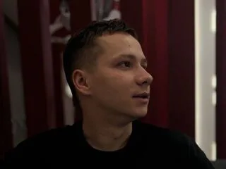 KarlEvans cam model - 26 year old - photo 1