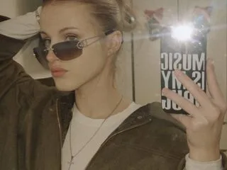 KateZalepa cam model - white - photo 2