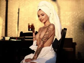 KayaBelle cam model - 21 year old - photo 1