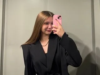 KrissyChidester cam model - 18 year old - photo 1